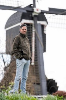 Album afbeelding 1: Bron: Simav