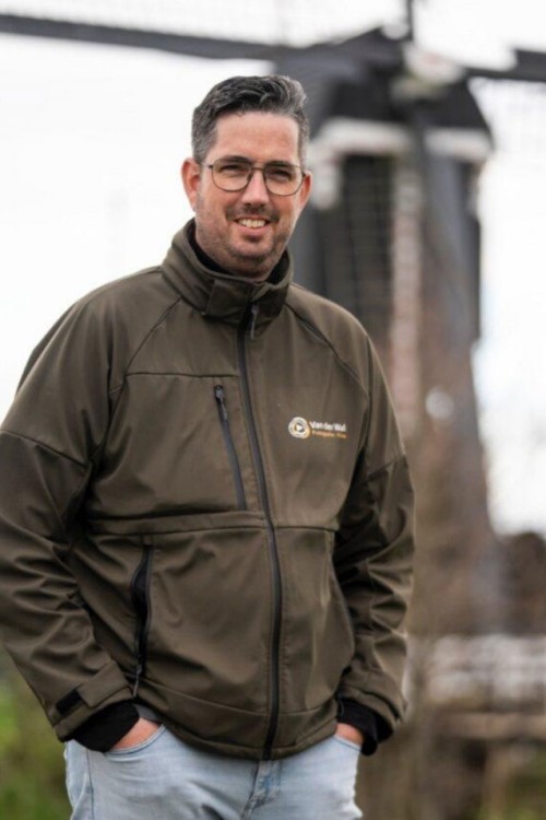 Cees van der Wal slaat een nieuwe weg in