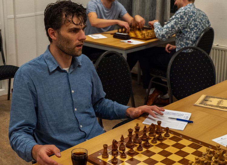 Peter van den Bergh voor 9e keer clubkampioen