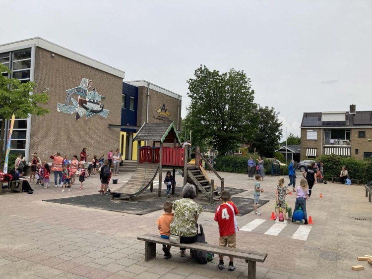 De schoolpleinactiviteiten weer van start