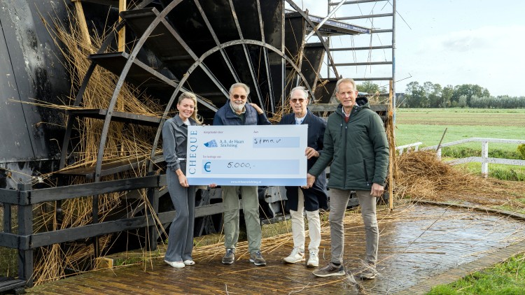 Gift A.A. de Haanstichting voor Scheiwijkse molen