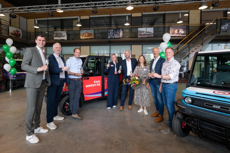 Regio Drechtsteden trapt mobiliteitsbeweging 'Hop On' af en presenteert 28 nieuwe elektrische Wijkhoppers