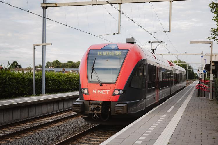 CDA Zuid-Holland wil MerwedeLingelijn aantrekkelijker maken tijdens afsluiting Papendrechtsebrug