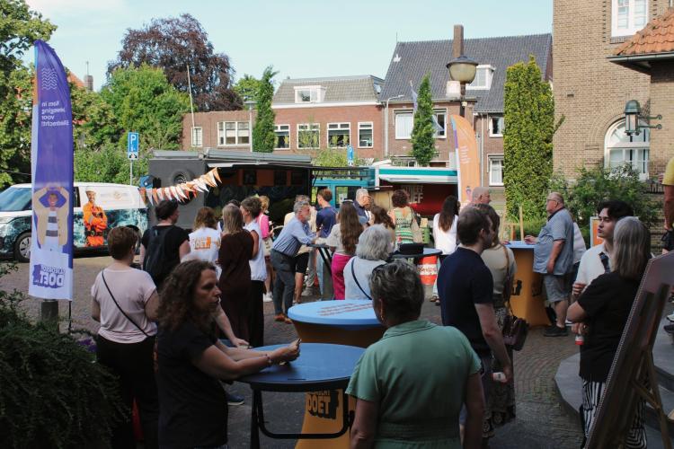 Deelnemers bouwen verder aan verbinding tijdens Denk- en Deelbijeenkomst