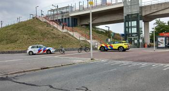 Politie vangt vrouw op bij station Baanhoek