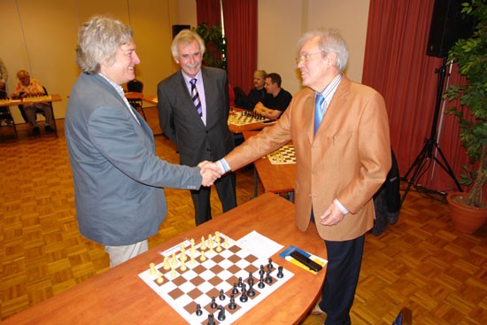 In memoriam: oud-rector en topschaker Leo Jansen (93) overleden