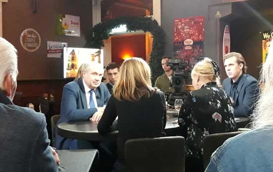 Boze Drechtenaren uiten hun zorgen over PFAS/PFOA/GenX in TV-programma De Hofbar