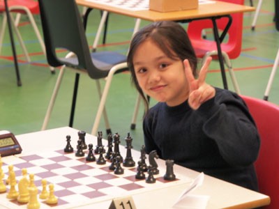 Luana Mensing direct in topvorm bij schaakjeugd