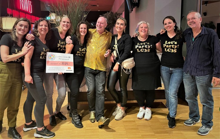 Cheque Ladies’ Circle Alblasserwaard voor Voedselbanken